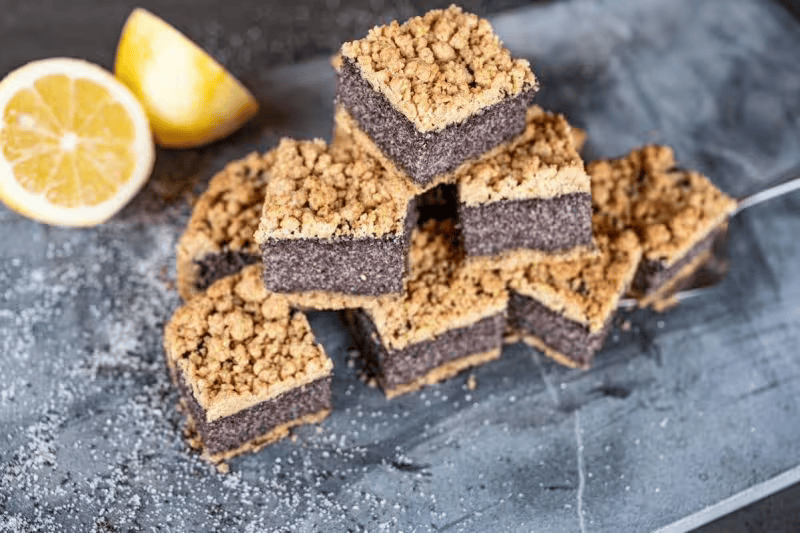 Poppy seed cake without sugar